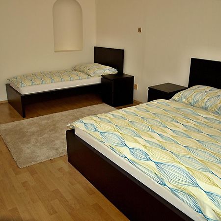 Apartments Tronicek Прага Стая снимка