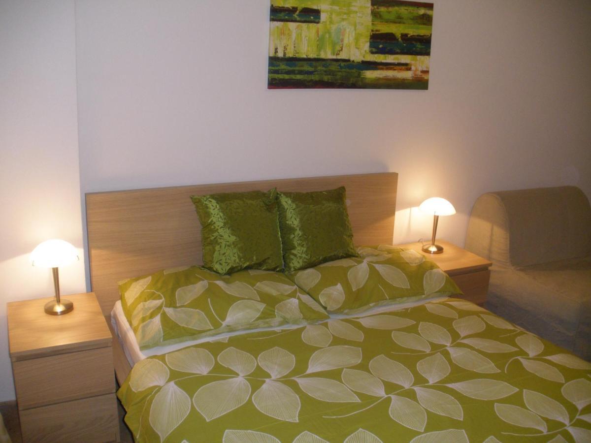 Apartments Tronicek Прага Екстериор снимка