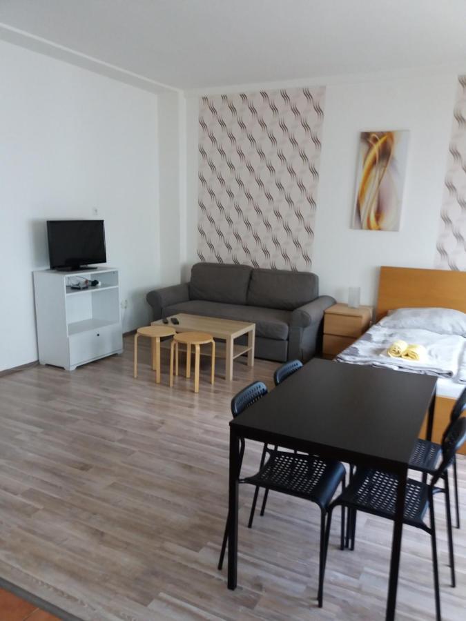 Apartments Tronicek Прага Екстериор снимка