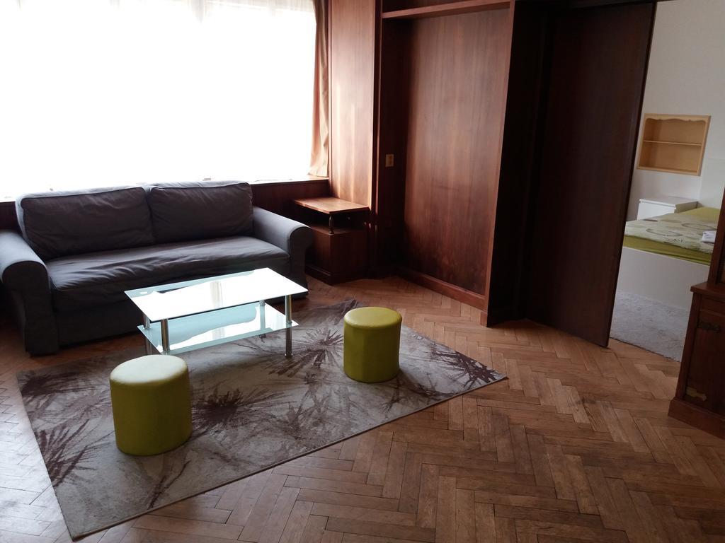 Apartments Tronicek Прага Екстериор снимка