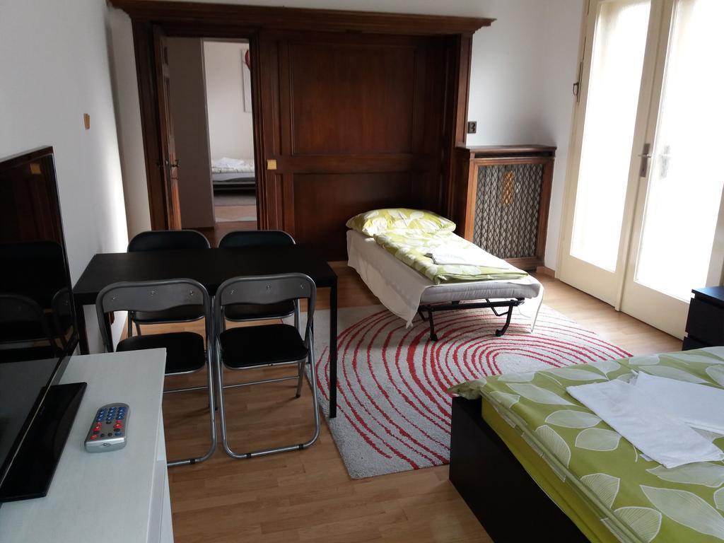 Apartments Tronicek Прага Екстериор снимка
