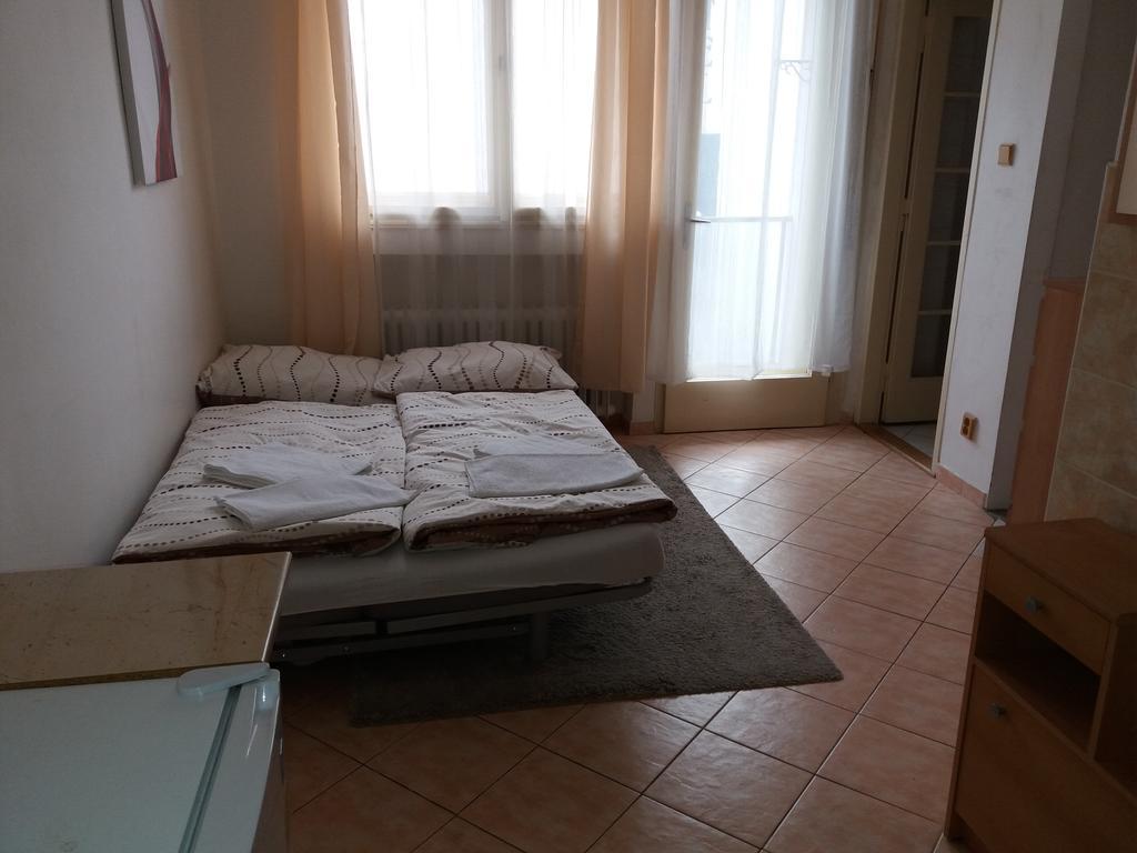 Apartments Tronicek Прага Екстериор снимка